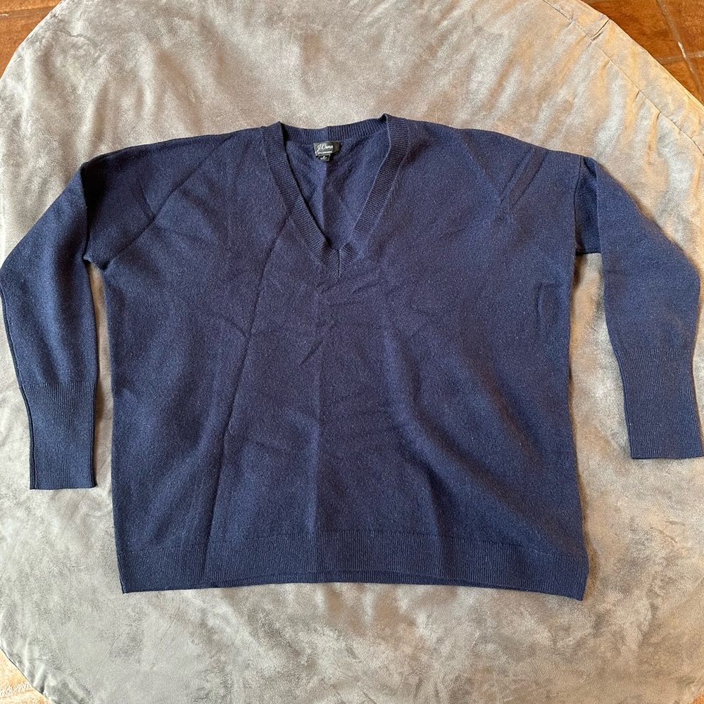 J. Crew Cashmere v neck boyfriend sweater navy blue size s small